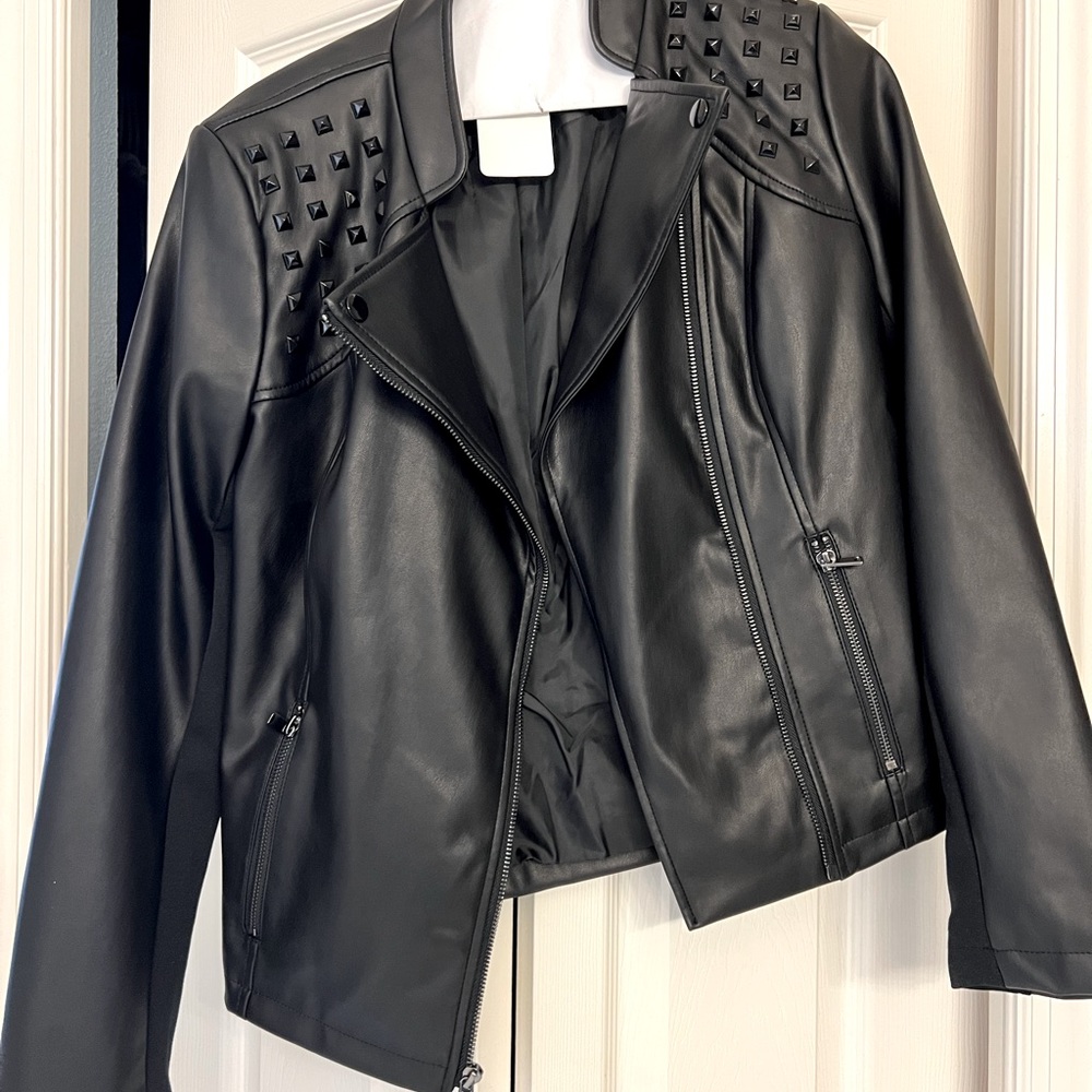 Faux leather stuffed black jacket.